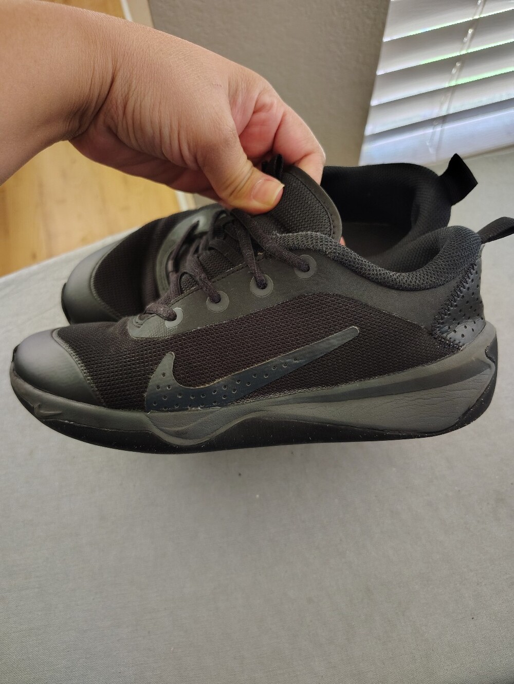 Nike Black Low-Top Athletic Sneakers